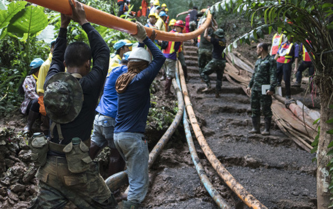 Chuyện giờ mới kể về cách lắp đặt Wi-Fi tại hang Tham Luang để giải cứu đội bóng Thái Lan Ảnh 2
