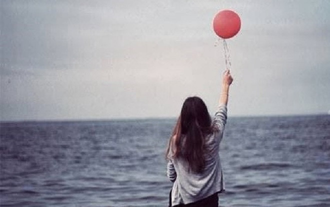 Đỉnh cao của F.A: Tự đăng status cô đơn, tự bình luận an ủi nói lời yêu Ảnh 2