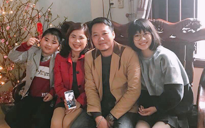 Clip em trai nhà người ta khóc như mưa khi chị đi du học 2 năm mới về mà không báo trước Ảnh 2