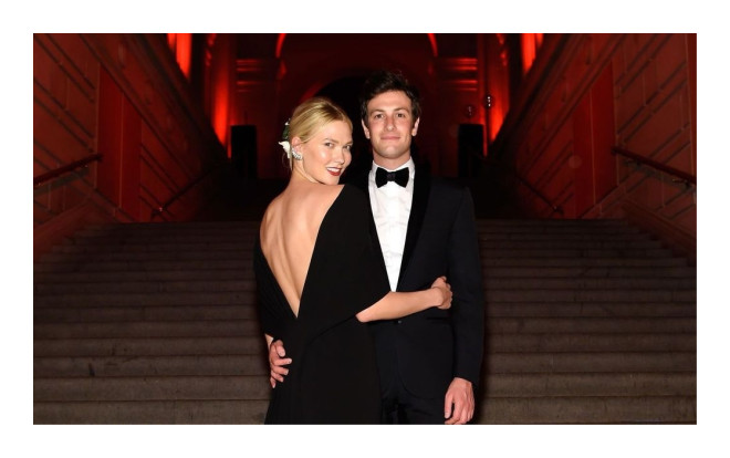 Bản tin làng mốt thế giới: Lộ diện hôn phu đẹp trai và siêu giàu có của thiên thần Victoria's Secret Karlie Kloss Ảnh 2