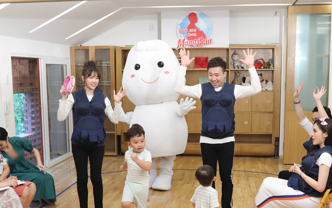 Cuối cùng, Trấn Thành cũng bày tỏ mong muốn có con với Hari Won sau 1 ngày trông trẻ Ảnh 2