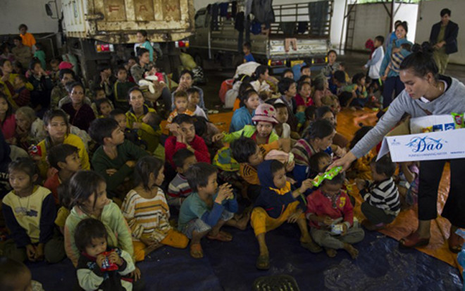 Sau vỡ đập, người Lào thiếu lương thực, thuốc men và quan tài Ảnh 2