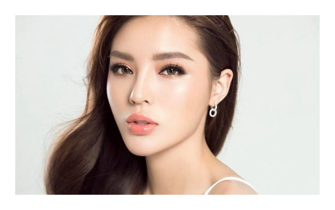 Cơn sốt son bóng quay trở lại, cứ tô son như Kỳ Duyên, Khánh Linh là đẹp chuẩn Ảnh 2