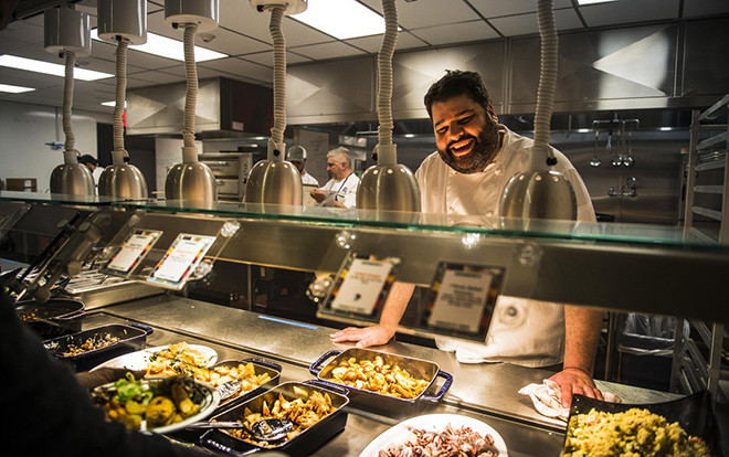 Nhân viên Facebook không còn được cấp đồ ăn miễn phí, đây là lý do tại sao Ảnh 2