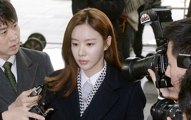 Nạn nhân nhập viện, cảnh sát điều tra 'Người đẹp ngàn cân' Kim Ah Joong vì gây tai nạn giao thông Ảnh 2