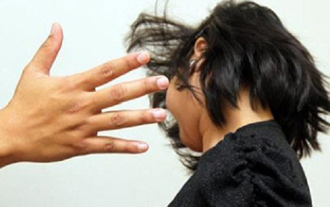 Đánh vợ còn lớn giọng chê trách cả nhà vợ không có giáo dục, ông chồng bị 'ném đá' không thương tiếc Ảnh 2