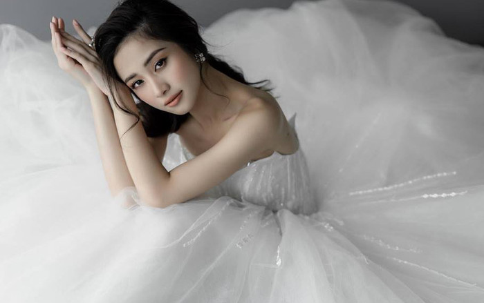 Jun Vũ gây thương nhớ khi hóa cô dâu đẹp hút hồn, mong manh như sương mai Ảnh 2