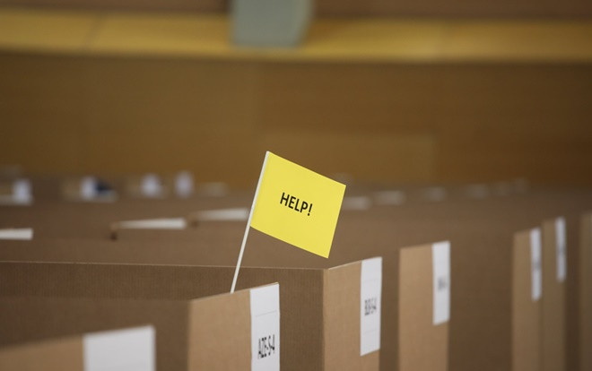 'Đột nhập' phòng thi Olympic Vật lý Quốc tế: Mỗi người 1 ô vuông riêng biệt, muốn đi toilet phải giơ lá cờ có chữ WC Ảnh 2