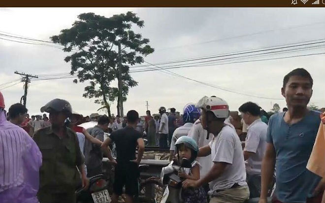 Ô tô con va chạm với tàu hỏa, 1 người tử vong, 3 người bị thương nặng Ảnh 2