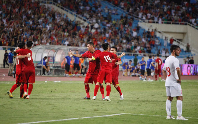 Bản năng 'sát thủ vòng cấm' của tiền đạo Đức 'Eto’o' Ảnh 2