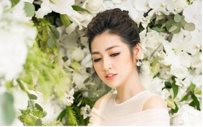 Chỉ với 26 ngàn đồng, Á hậu Tú Anh đã có thể nuôi dưỡng làn da trắng mịn như tuyết Ảnh 2