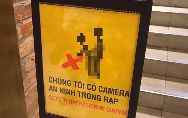 Thực hư tấm biển thông báo 'Chúng tôi có camera an ninh trong rạp' được cho là của CGV đang lan tràn trên MXH Ảnh 2