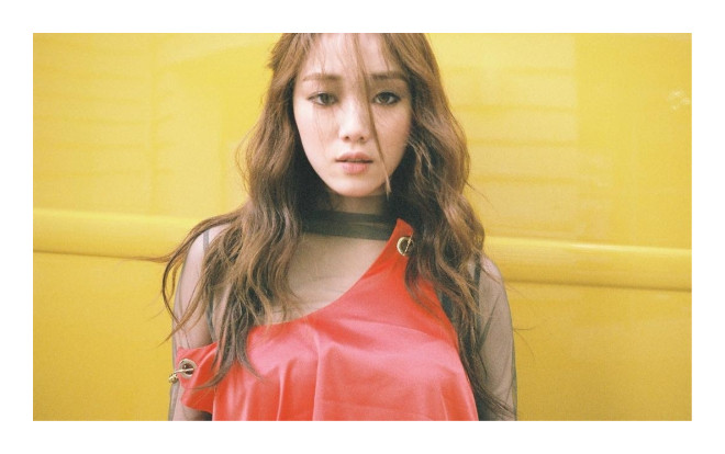 5 cô gái Hàn Quốc cứ mặc gì lên người là thành hot trend thứ ấy Ảnh 2