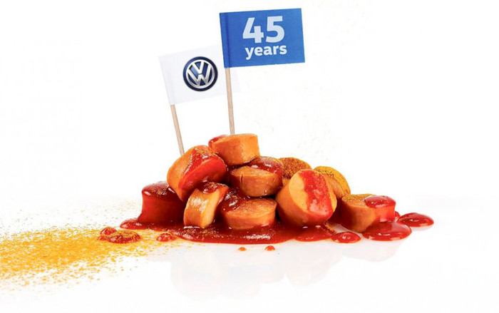 Không chỉ sản xuất siêu xe, những thương hiệu ô tô nổi tiếng này còn sở hữu nhiều mặt hàng khác mà ít người biết đến Ảnh 2