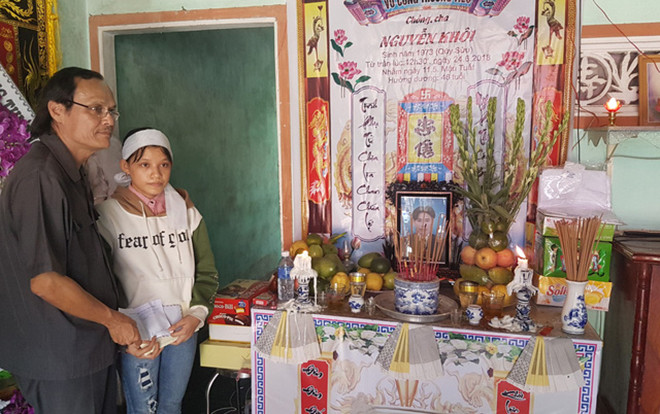 Ngày vui lạnh lẽo của nữ sinh đội tang cha và bà nội đi thi THPT quốc gia trúng tuyển ĐH Tôn Đức Thắng (TP.HCM) Ảnh 2