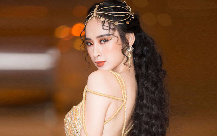 Angela Phương Trinh, Tóc Tiên và dàn mỹ nhân được mệnh danh là 'bombshell' của showbiz Việt Ảnh 2