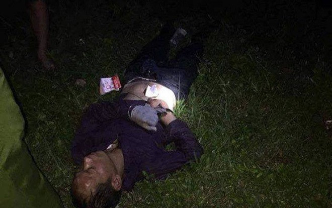 Người nước ngoài cướp ô tô rồi đâm xe vào công an phường để giải cứu đồng phạm Ảnh 2