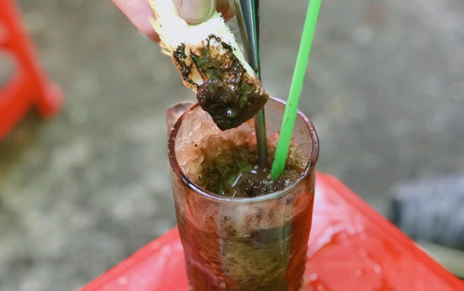 Xế chiều Sài Gòn mà muốn tìm món lót dạ, cứ thẳng tiến đến đường Trần Bình Trọng (quận 5) Ảnh 2