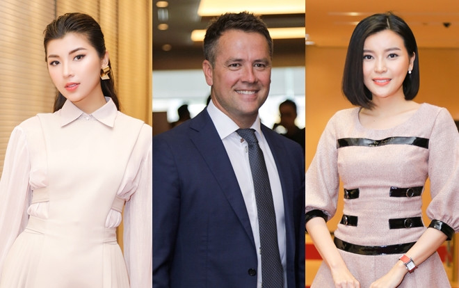 Đồng Ánh Quỳnh dịu dàng đến lạ, Cao Thái Hà chu đáo mang quà trong buổi gặp gỡ Michael Owen Ảnh 2