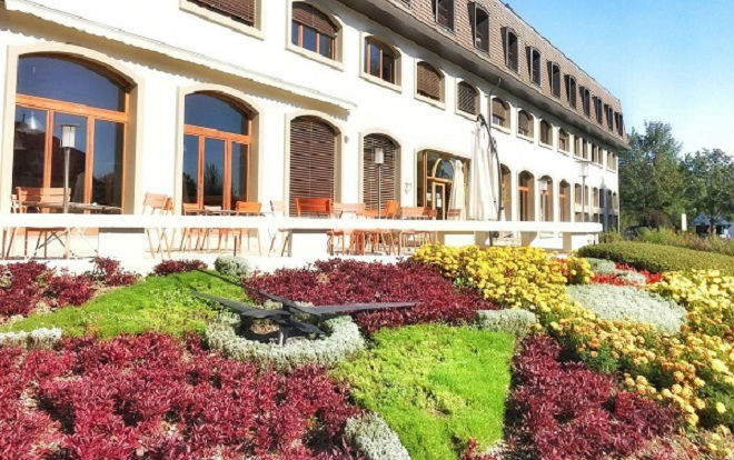 Ở ngôi trường đắt nhất thế giới, hội Rich Kid được trải nghiệm những gì? Ảnh 2