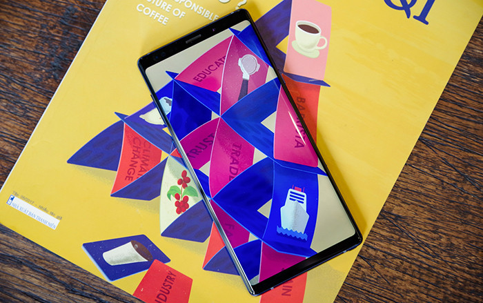 Mở hộp Samsung Galaxy Note9 512 GB tại Việt Nam: Đẹp từ cái nhìn đầu tiên! Ảnh 2