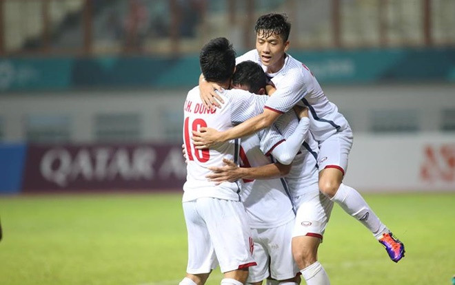 U23 Việt Nam: Một miếng 'xôi lạc' khi đói, hơn gói truyền hình khi no! Ảnh 2