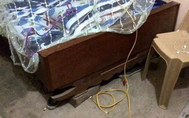 Người phụ nữ bị gã hàng xóm lẻn vào nhà chích điện lúc nửa đêm Ảnh 2