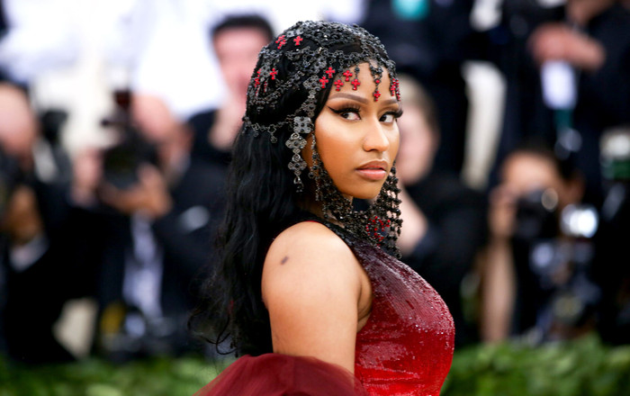 Mất vị trí quán quân trên BXH tuần này, Nicki Minaj lớn tiếng 'đổ thừa' cả thiên hạ! Ảnh 2