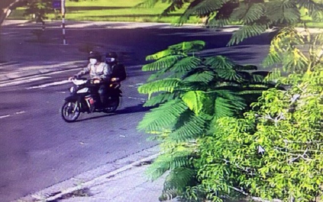 Nhận diện 2 thủ phạm cướp vàng và tiền trị giá gần 3 tỷ ở Phú Yên Ảnh 2