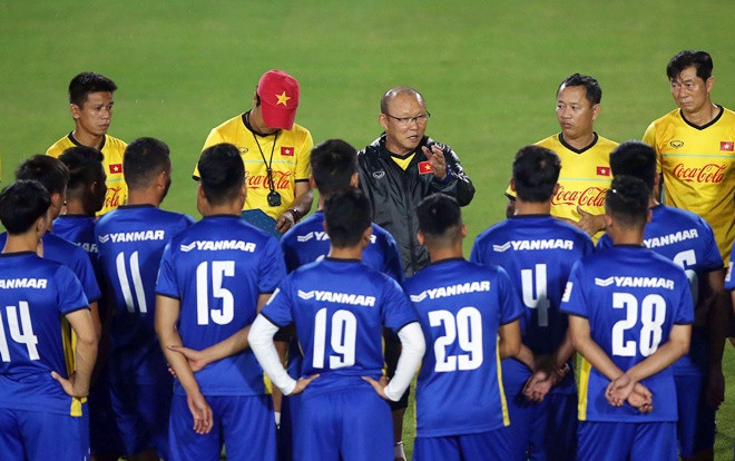 Đằng sau chuyện thầy Park phạt 'sao' U23 Việt Nam 10 triệu và kỳ tích ASIAD Ảnh 2