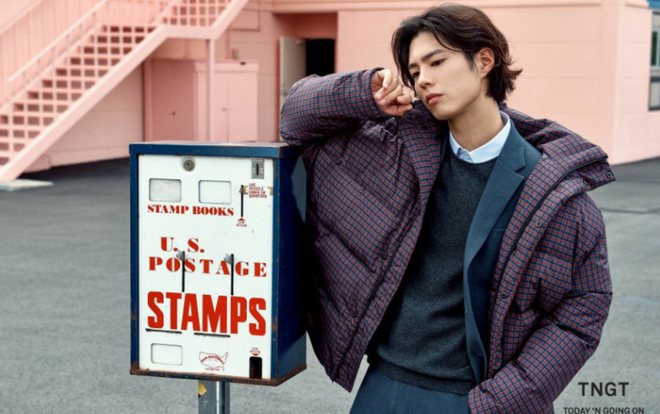 Fan sốc rớt hàm với kiểu tóc mới quá khác lạ của nam thần Park Bo Gum Ảnh 2