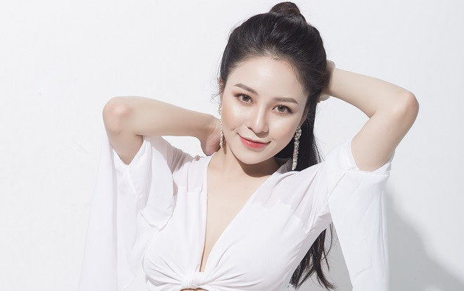 Không cần diện bikini, hot girl World Cup Trâm Anh vẫn 'đốt mắt' người xem với đường cong nóng bỏng Ảnh 2