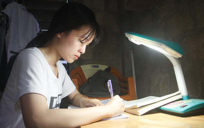 Đậu ngành Báo chí, nữ sinh nhà nghèo bộn bề nỗi lo Ảnh 2