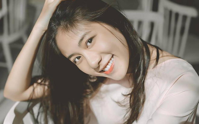 Nữ sinh ĐH Khoa học Xã hội & Nhân văn sở hữu nhan sắc đẹp như tượng tạc Ảnh 2