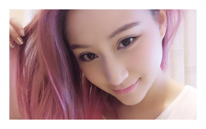 Vẻ đẹp ngọt ngào của ái nữ trùm sòng bạc đang hẹn hò cậu ấm nhà Thành Long Ảnh 2