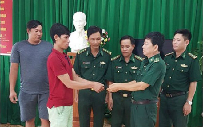 Thiếu tá biên phòng ở Kiên Giang trả lại 20 triệu đồng cho người đánh rơi Ảnh 2