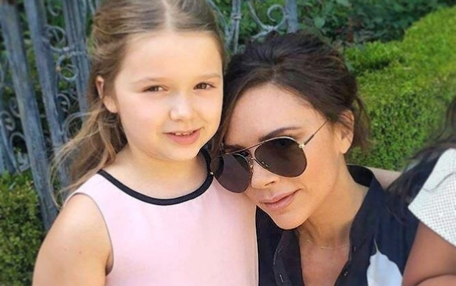 Lỡ cho Harper mặc thứ này, Victoria Beckham bị chỉ trích là mẹ tồi Ảnh 2