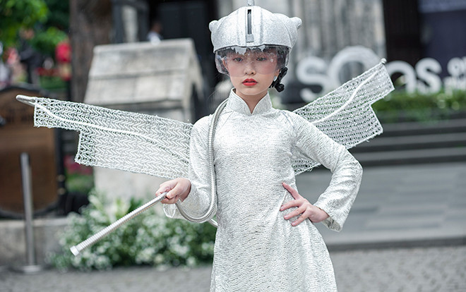 Đố bạn rời được mắt khi dàn mẫu nhí đáng yêu này khoe trình catwalk! Ảnh 2