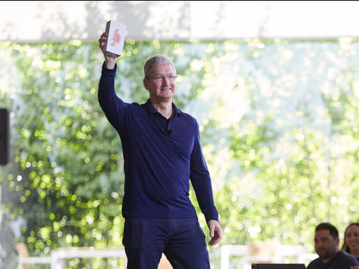 Ở thời điểm hiện tại, tức 11 năm sau ngày đầu ra mắt, iPhone là một thành công không thể chối cãi. Apple đã chạm mốc 1 tỷ máy bán ra từ năm 2016.