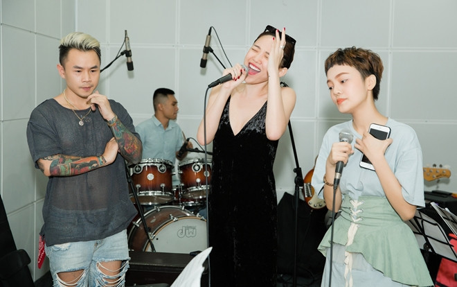 Tóc Tiên bắt tay Binz 'thay áo mới' cho hit #CATENA để Thái Bình 'chinh chiến' tại Chung kết Giọng hát Việt 2018 Ảnh 2