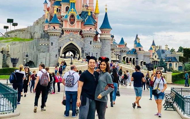 Lan Khuê hóa cô nàng nhí nhảnh, e ấp bên vị hôn phu tại trời Tây trước ngày hôn lễ Ảnh 2