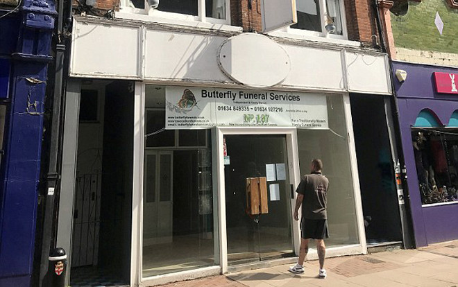 Con rể trộm xác mẹ vợ ngay giữa ban ngày Ảnh 2