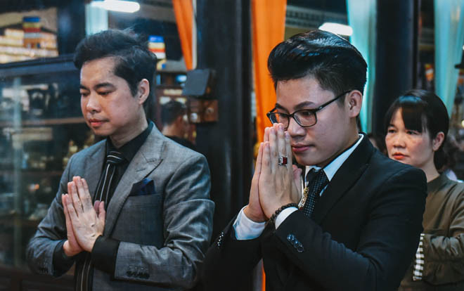 Ngọc Sơn lần đầu tổ chức lễ nhận con nuôi Duy Cường tại chùa Ảnh 2