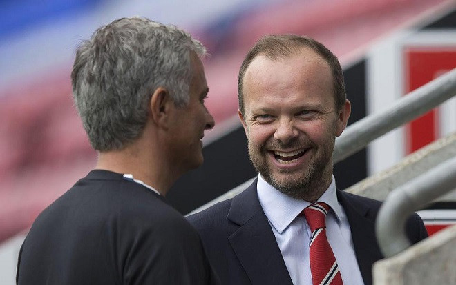 Mourinho hành xử đầy quân tử, dùng chiến thắng để bảo vệ lãnh đạo M.U Ảnh 2