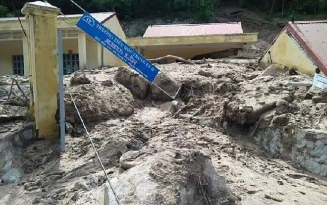 Mưa lũ làm 13 người chết, 3 người mất tích cùng nhiều thiệt hại nghiêm trọng Ảnh 2