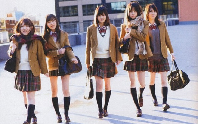 Clip: Nguyên nhân nào khiến nữ sinh Nhật Bản luôn mặc váy ngắn đi học dù thời tiết lạnh giá? Ảnh 2