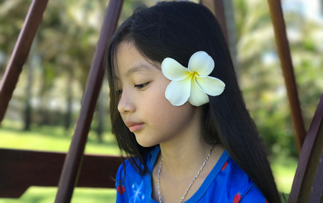 Con gái 8 tuổi của Ngọc Diễm chân siêu dài và lớn bổng xinh đẹp Ảnh 2