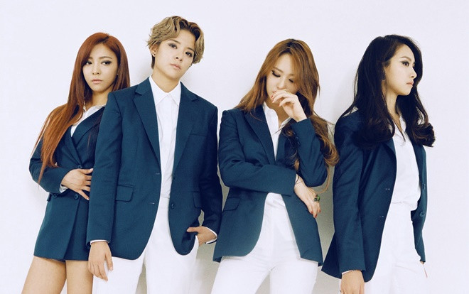 Người hâm mộ xót xa khi SM ăn mừng 9 năm debut f(x) chỉ bằng… một chiếc thẻ tên Ảnh 2