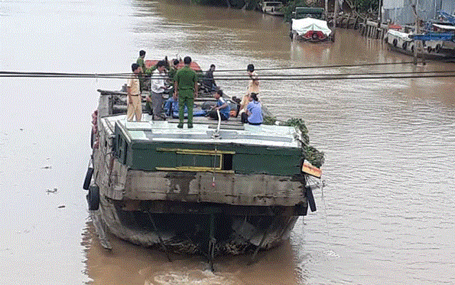 Tìm thấy thi thể người phụ nữ bị dây cáp quang đánh văng xuống sông mất tích Ảnh 2