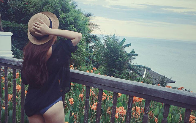 'Người yêu' của Bùi Tiến Dũng 'khoe' vòng 3 quyến rũ hơn Angela Phương Trinh Ảnh 2